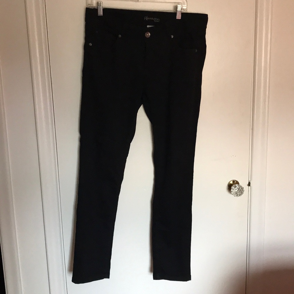 Black skinny jegging